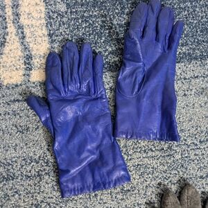 Vintage women's gloves